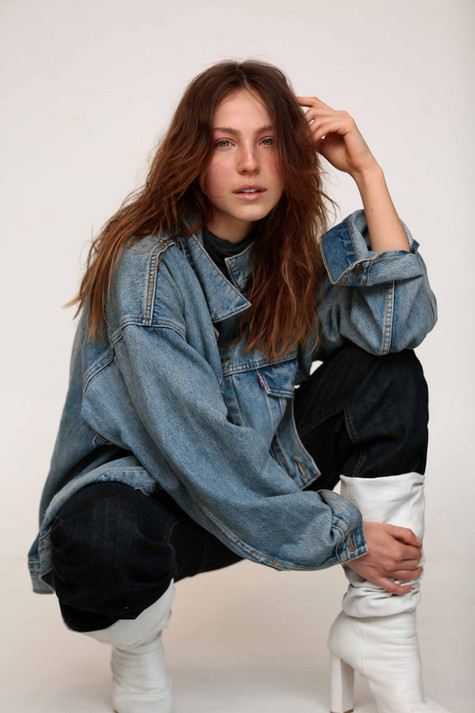 CAROL Z. | Cosmos Model Management